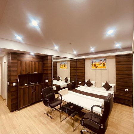 Апарт готель The Grace Residency - Gomtinagar, Лакхнау Екстер'єр фото