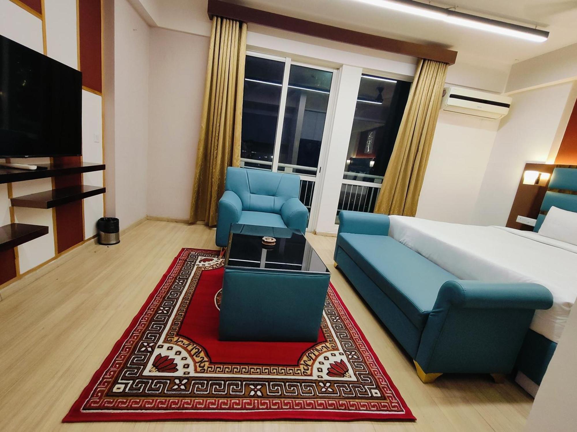 Апарт готель The Grace Residency - Gomtinagar, Лакхнау Екстер'єр фото